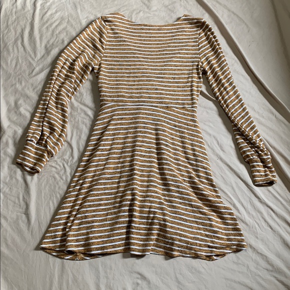 Nimi K Striped Long Sleeve Dress - Picture 4 of 4